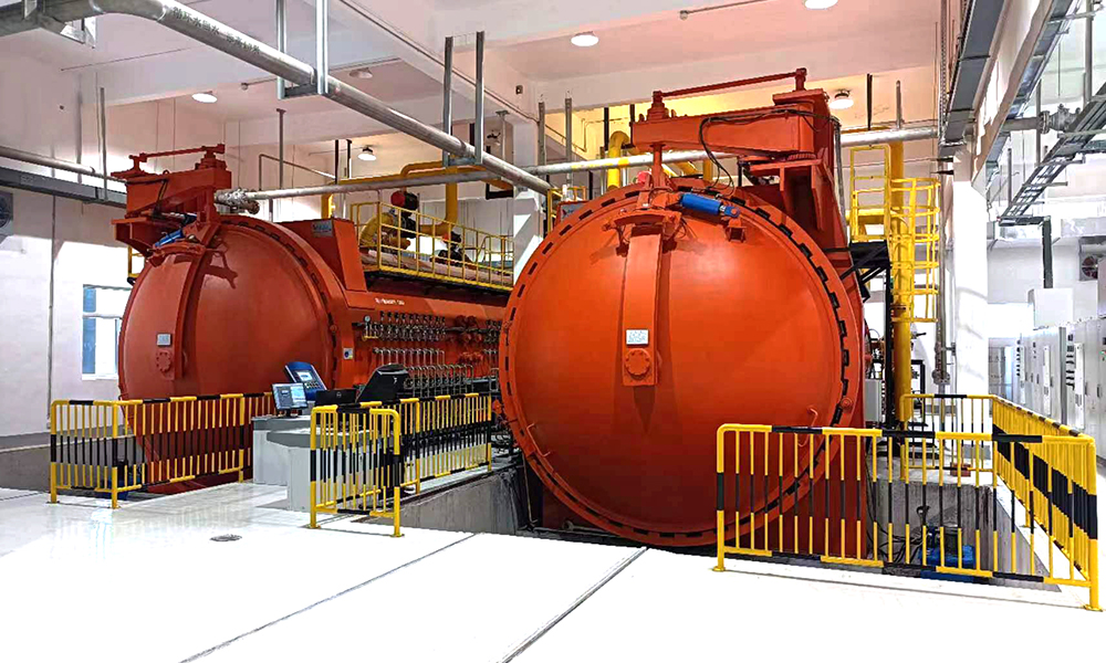 中航工業(yè)濟南特種結構研究所637所φ3500x9000mmx2臺250℃1